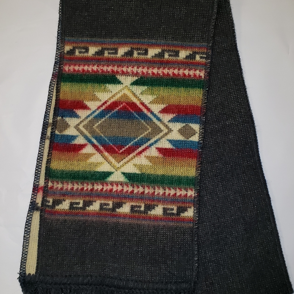 Native Design Acrylic Scarf in Charcoal/Navy
